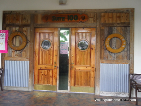 Flanigans Wellington FL Entrance